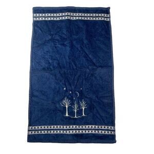 Vtg. Santens Christmas‎ Embroidered Silver Tree Blue Towel NWOT 16x26"
